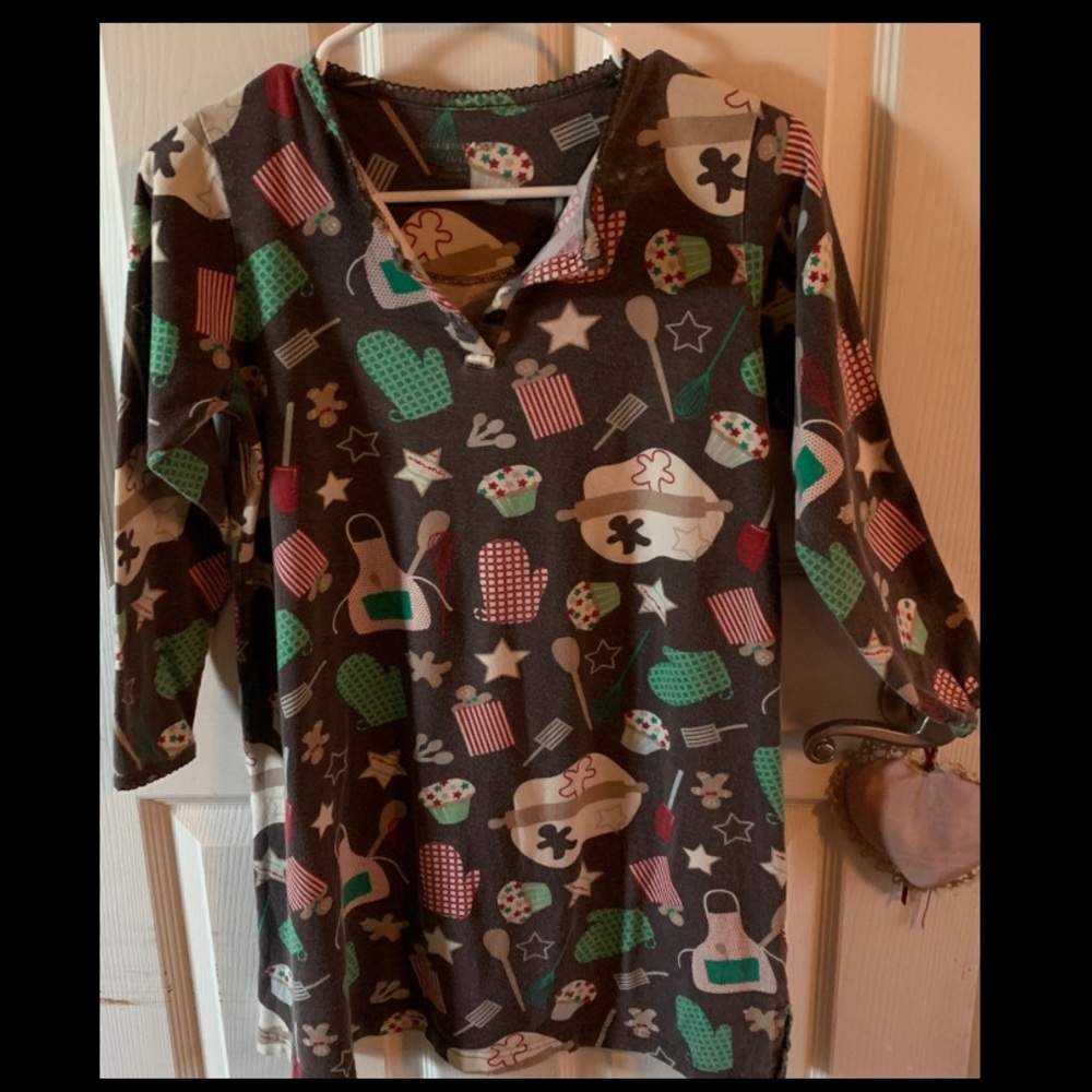 “DREAMS” Girls Pajama Gown                Size 10/12